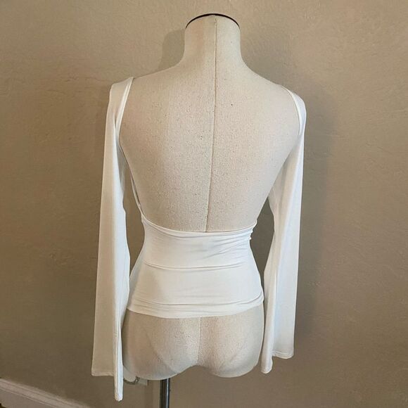 Princess Polly Backless fitted top Sz 2 NWOT - Picture 1 of 5